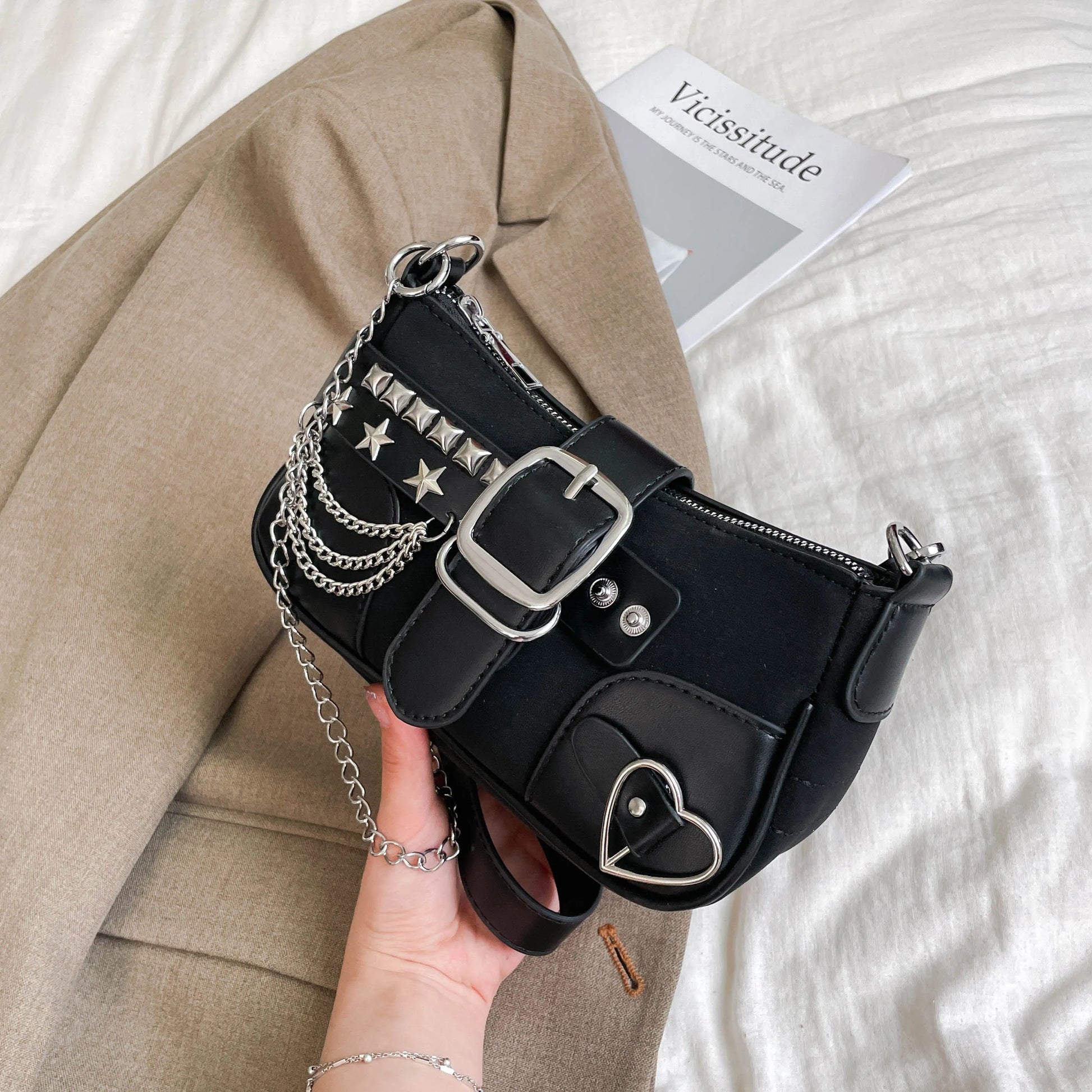 91cd910f566e41ab8f0f17a33bc629a4-Max-Origin