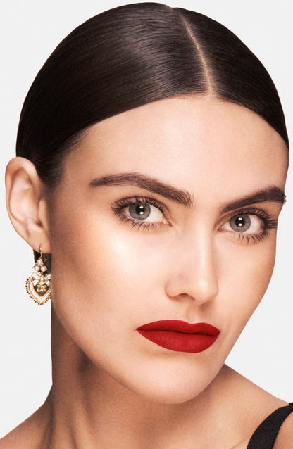 Everlift Luminizer Oil-Infused Soft Halo Highlighter Powder