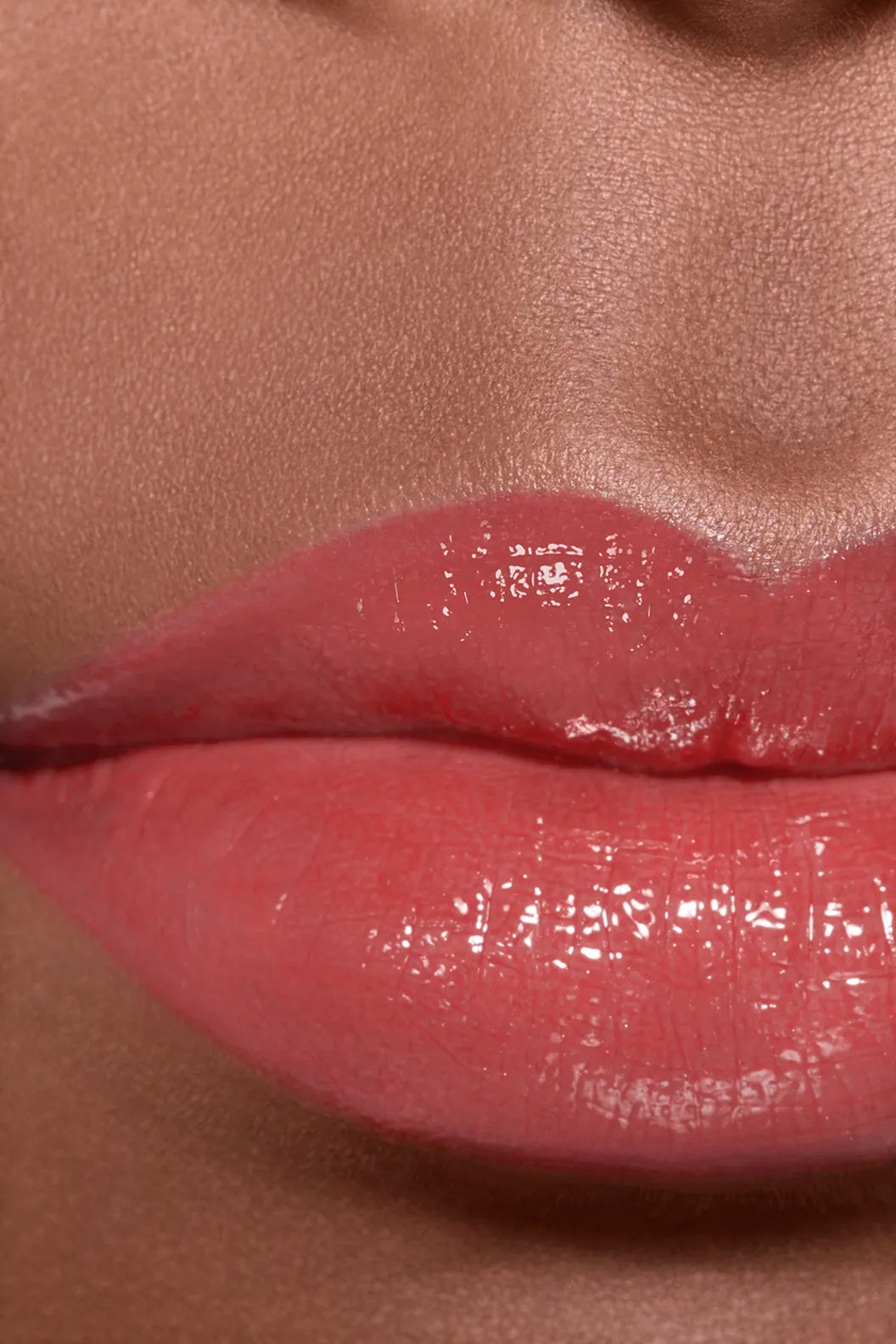 ROUGE COCO FLASH Hydrating Vibrant Shine Lip Colour